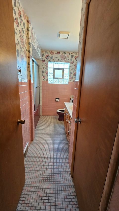 Tiny photo for 1614 Forest Road, La Grange Park, IL 60526 (MLS # 12709758)