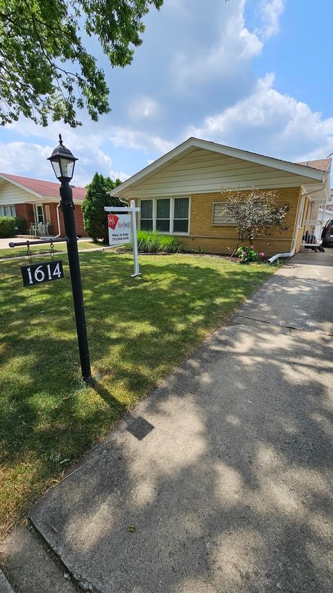 Tiny photo for 1614 Forest Road, La Grange Park, IL 60526 (MLS # 12709758)