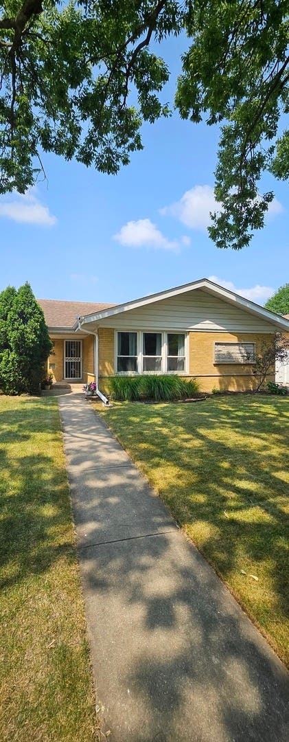 Tiny photo for 1614 Forest Road, La Grange Park, IL 60526 (MLS # 12709758)