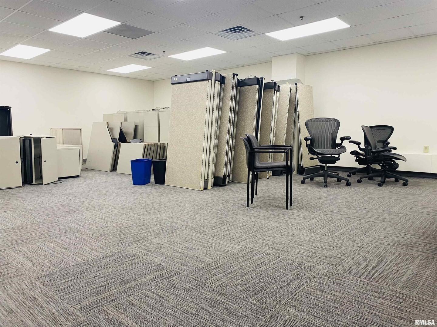 101 W 2ND Street 400A-B
