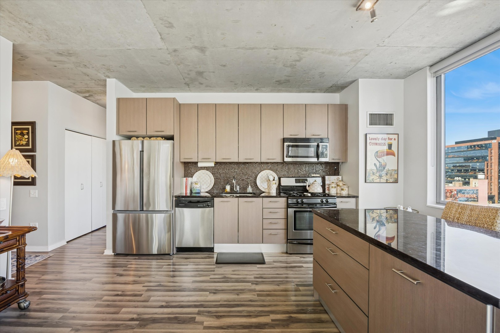 659 W Randolph Street 1401