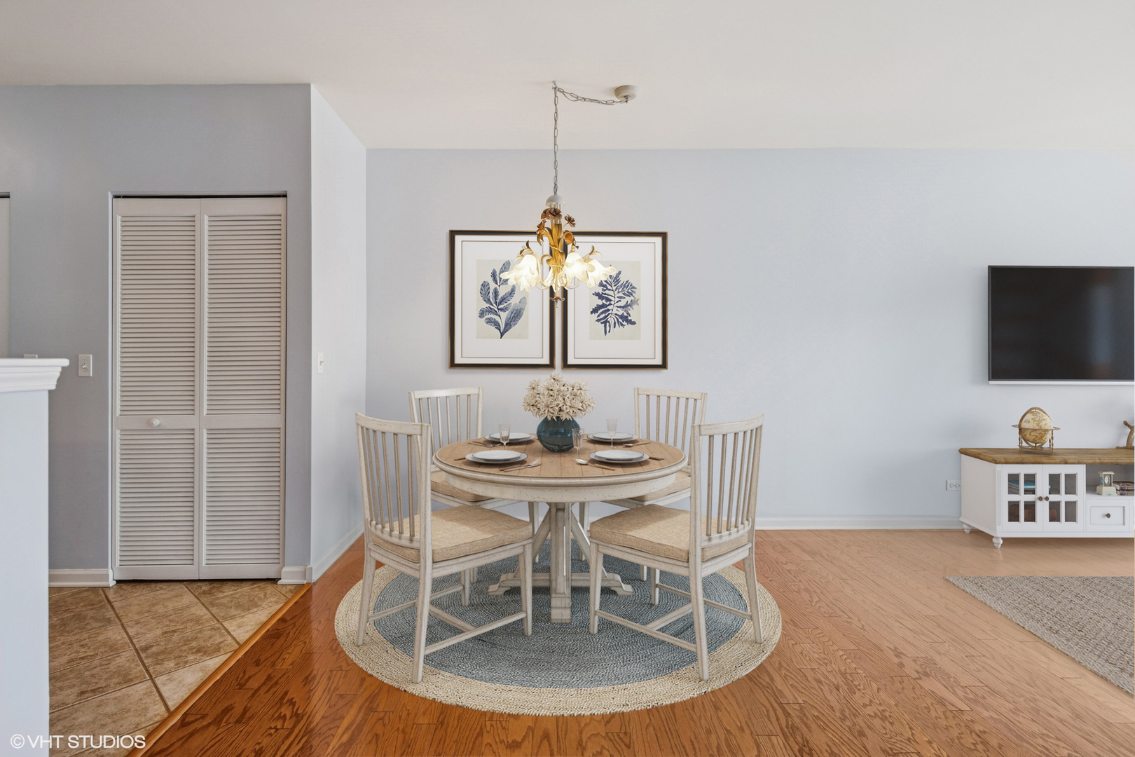 965 Rogers Street 202