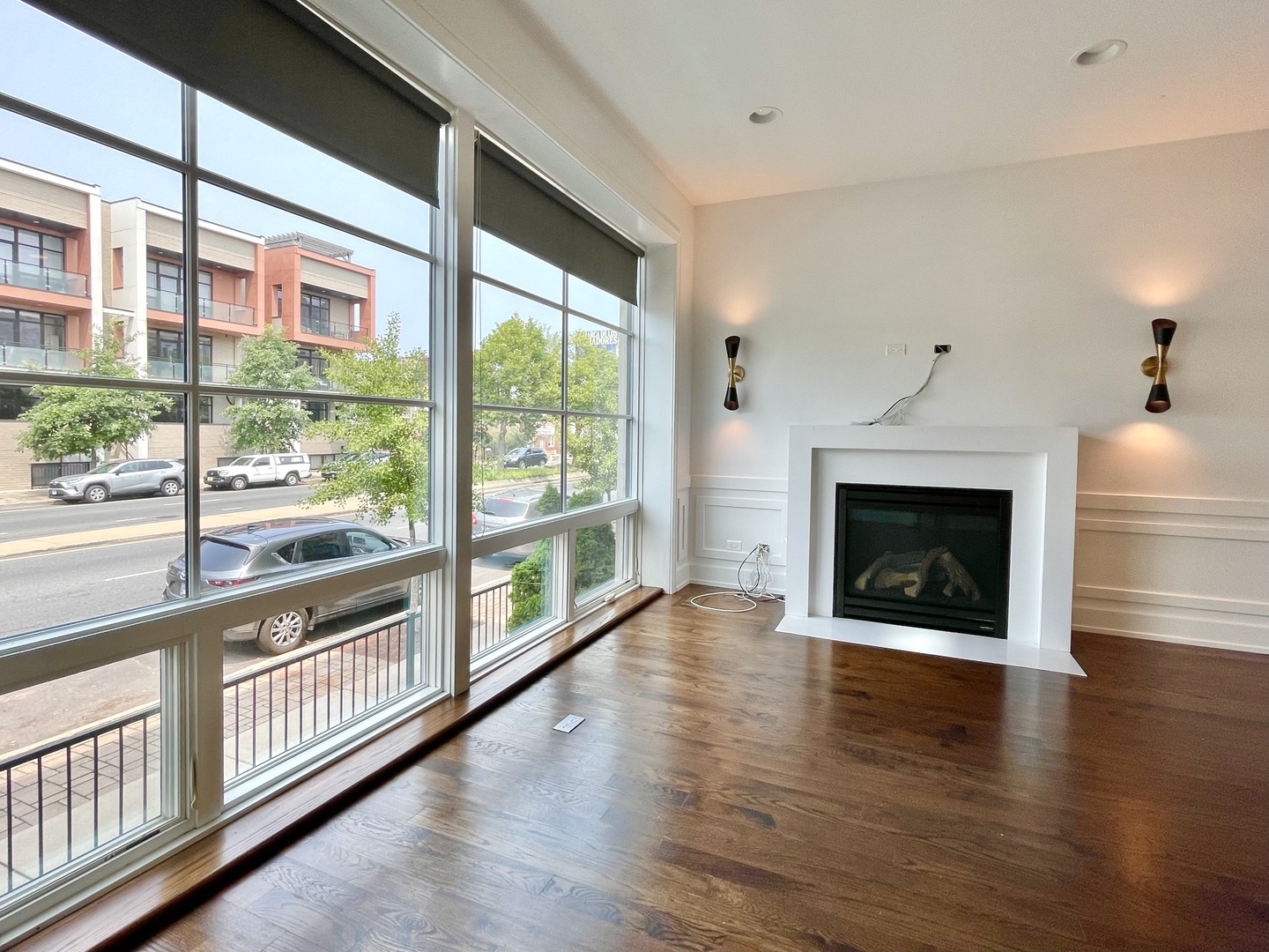 2453 W Irving Park Road 1E