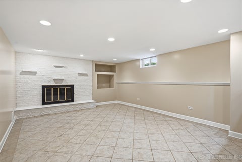 Tiny photo for 15 S 10th Street, St. Charles, IL 60174 (MLS # 12752058)