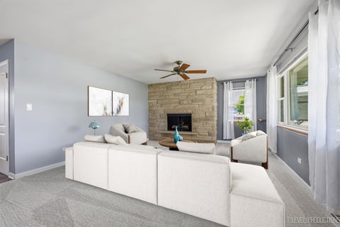 Tiny photo for 15 S 10th Street, St. Charles, IL 60174 (MLS # 12752058)
