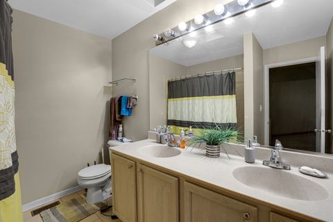 Tiny photo for 1150 E 46TH Street, Chicago, IL 60653 (MLS # 12467267)