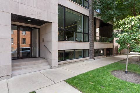 Tiny photo for 1205 W Montana Street #1W, Chicago, IL 60614 (MLS # 12729178)