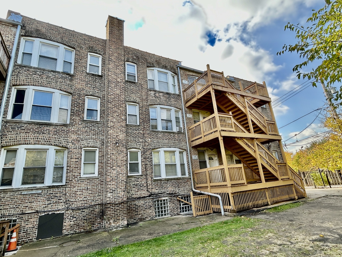 820 E Marquette Road