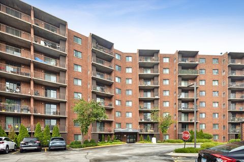 Photo of 1 Bloomingdale Place #502, Bloomingdale, IL 60108 (MLS # 12658650)