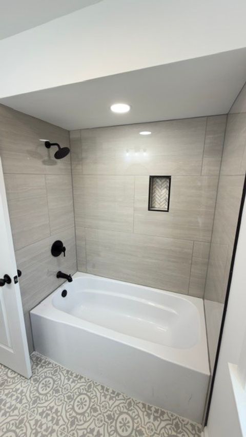 Tiny photo for 18462 Gottschalk Avenue, Homewood, IL 60430 (MLS # 12620460)
