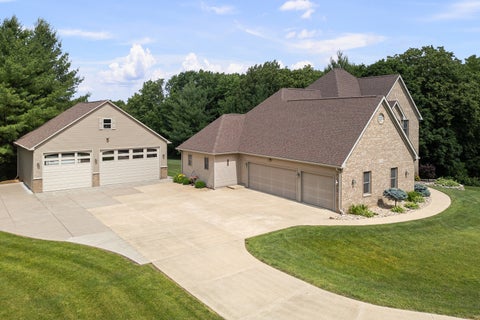 Tiny photo for 2608 W 3rd Street, Coal Valley, IL 61240 (MLS # 12675455)