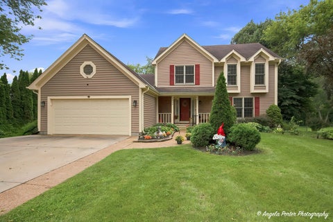 Photo of 1813 Lakeview Street, Johnsburg, IL 60051 (MLS # 12723589)