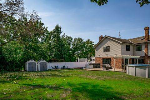 Tiny photo for 505 E Atwood Court, Elmhurst, IL 60126 (MLS # 12474332)