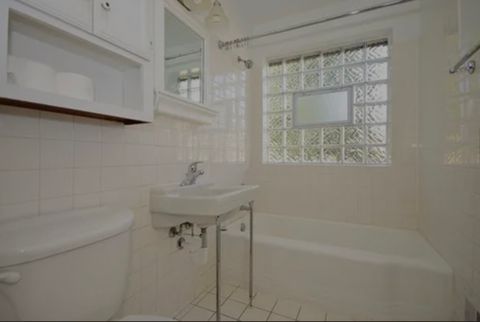 Tiny photo for 144 E Quincy Street, Riverside, IL 60546 (MLS # 12605289)