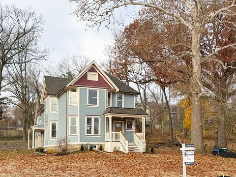 885 Geneva Road St. Charles IL 60174