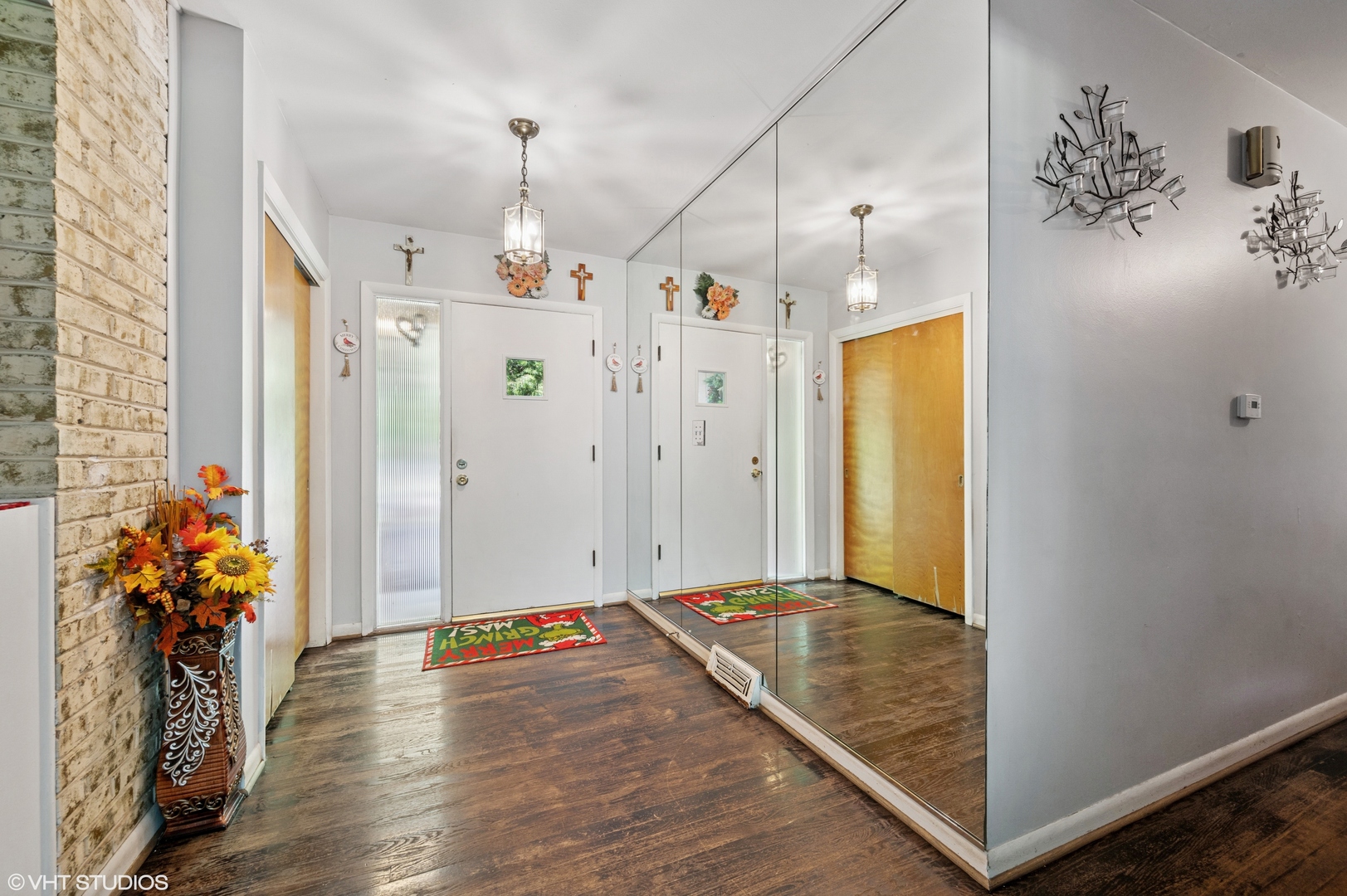 602 Old Elm Road