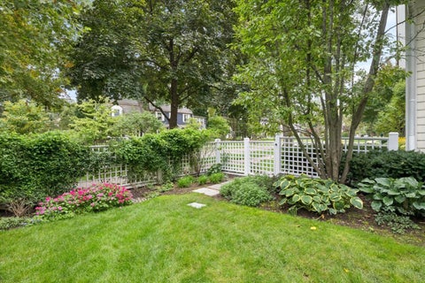 Tiny photo for 252 Myrtle Street, Winnetka, IL 60093 (MLS # 12767250)