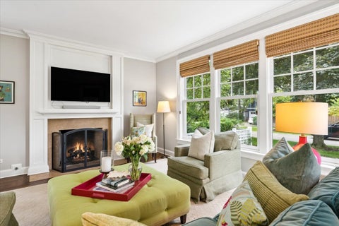 Tiny photo for 252 Myrtle Street, Winnetka, IL 60093 (MLS # 12767250)