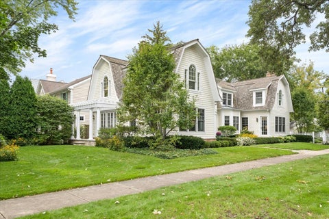 Tiny photo for 252 Myrtle Street, Winnetka, IL 60093 (MLS # 12767250)