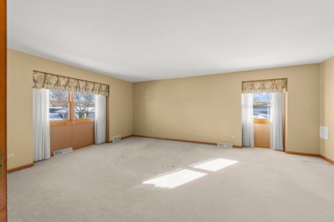 Tiny photo for 609 DEBORAH Court, Schaumburg, IL 60193 (MLS # 12536495)