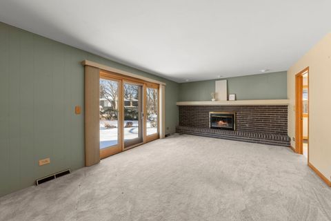 Tiny photo for 609 DEBORAH Court, Schaumburg, IL 60193 (MLS # 12536495)