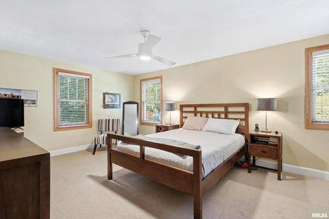 Tiny photo for 3019 E 18TH Street, Davenport, IA 52803 (MLS # QC4268999)