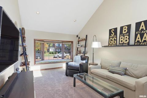 Tiny photo for 3019 E 18TH Street, Davenport, IA 52803 (MLS # QC4268999)