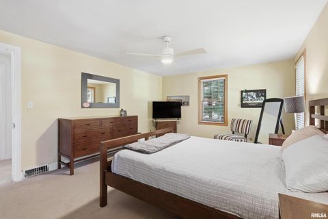 Tiny photo for 3019 E 18TH Street, Davenport, IA 52803 (MLS # QC4268999)