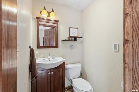 Tiny photo for 3019 E 18TH Street, Davenport, IA 52803 (MLS # QC4268999)