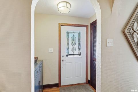 Tiny photo for 3019 E 18TH Street, Davenport, IA 52803 (MLS # QC4268999)