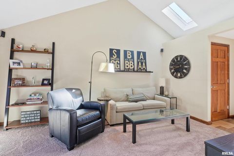 Tiny photo for 3019 E 18TH Street, Davenport, IA 52803 (MLS # QC4268999)