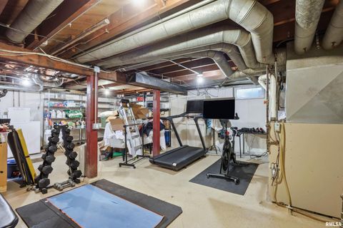 Tiny photo for 3019 E 18TH Street, Davenport, IA 52803 (MLS # QC4268999)