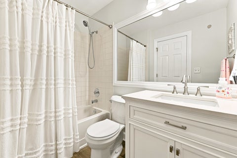 Tiny photo for 380 Dorchester Lane, Grayslake, IL 60030 (MLS # 12791696)