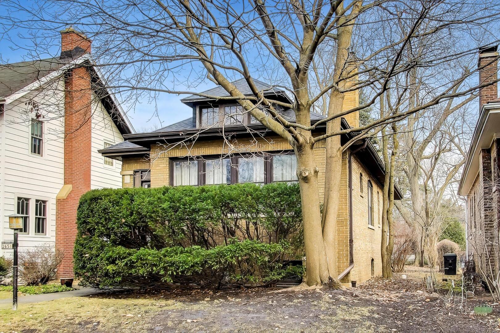 2651 Broadway Avenue