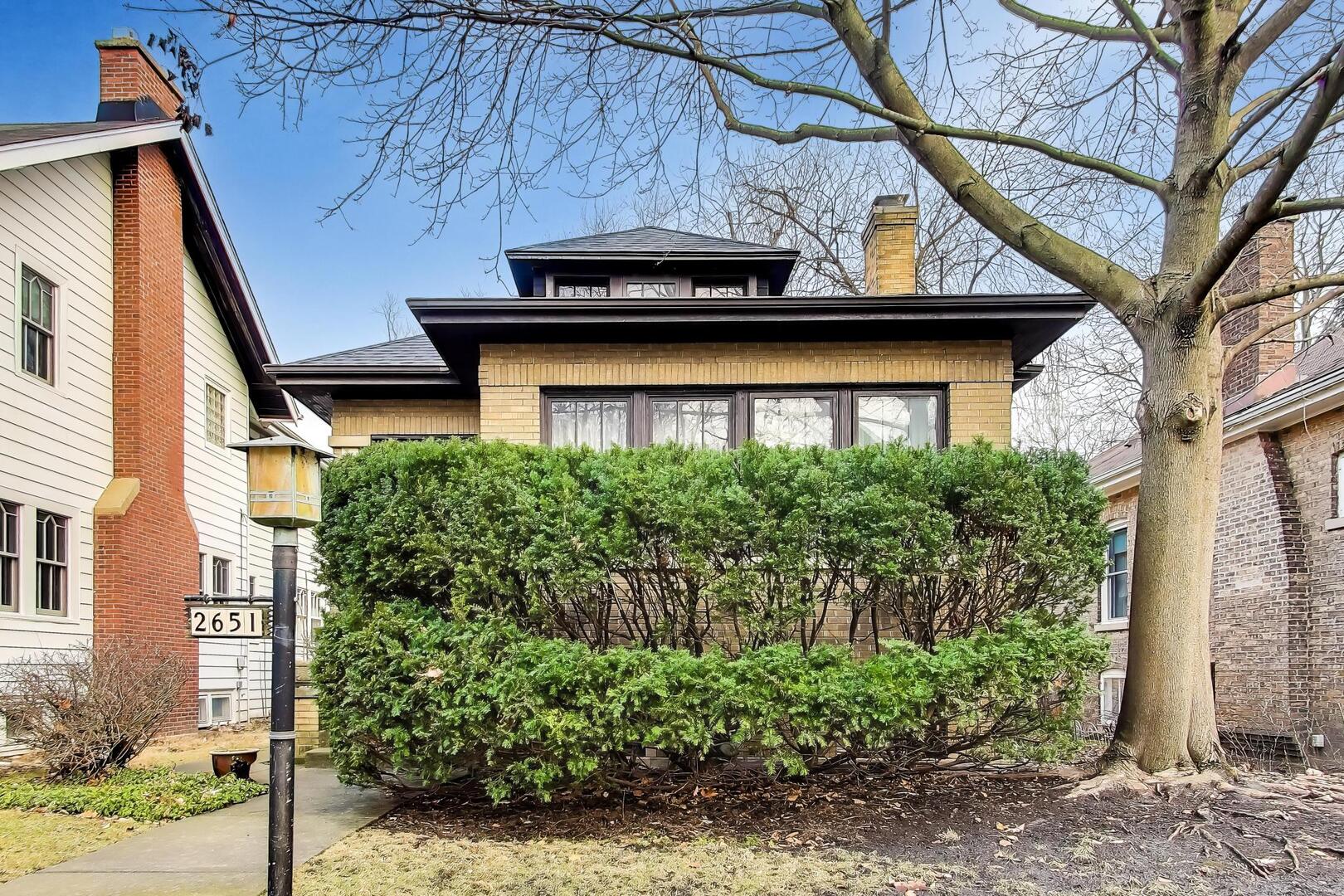 2651 Broadway Avenue