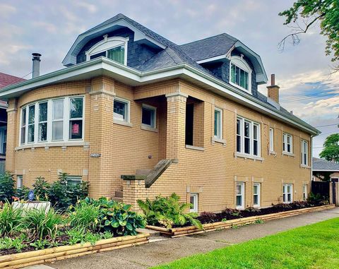 Tiny photo for 2402 Clinton Avenue, Berwyn, IL 60402 (MLS # 12470170)