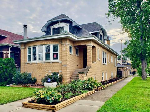 Photo of 2402 Clinton Avenue, Berwyn, IL 60402 (MLS # 12470170)