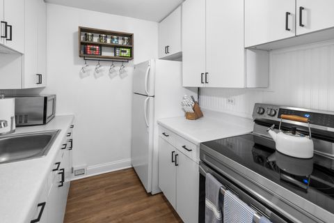 Tiny photo for 2740 N Pine Grove Avenue #3D, Chicago, IL 60614 (MLS # 12480580)