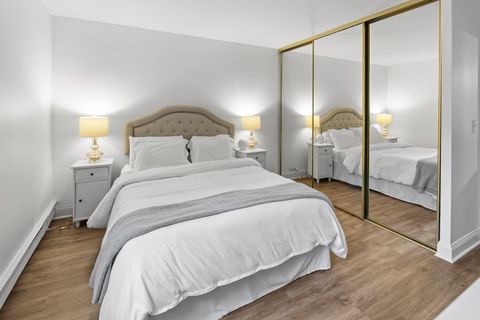 Tiny photo for 2740 N Pine Grove Avenue #3D, Chicago, IL 60614 (MLS # 12480580)