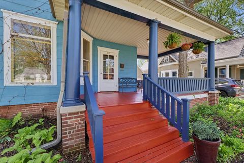 Tiny photo for 617 W White Street, Champaign, IL 61820 (MLS # 12627999)