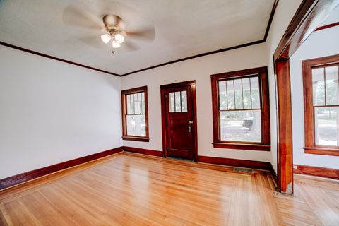 Tiny photo for 618 S Thomas Street, Gilman, IL 60938 (MLS # 12190045)