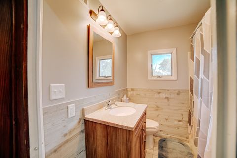 Tiny photo for 618 S Thomas Street, Gilman, IL 60938 (MLS # 12190045)