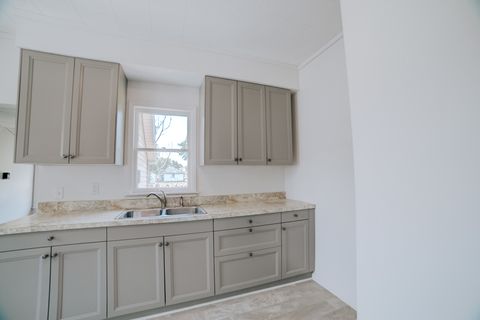 Tiny photo for 618 S Thomas Street, Gilman, IL 60938 (MLS # 12190045)