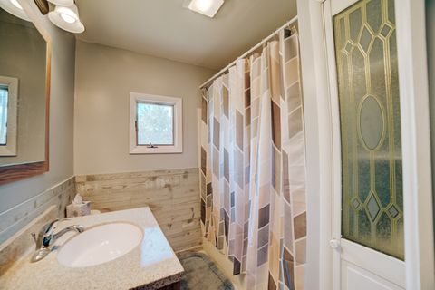 Tiny photo for 618 S Thomas Street, Gilman, IL 60938 (MLS # 12190045)