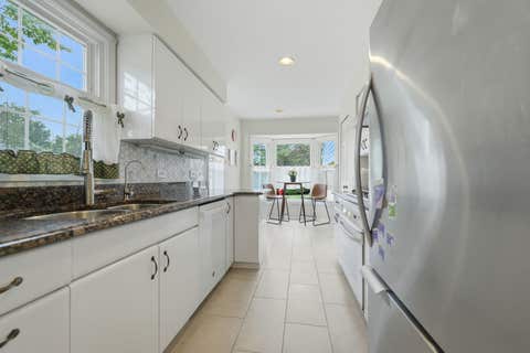 Tiny photo for 1 The Court of Harbinger Falls, Northbrook, IL 60062 (MLS # 12735693)