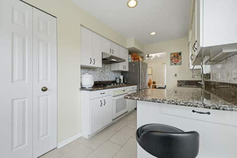 Tiny photo for 1 The Court of Harbinger Falls, Northbrook, IL 60062 (MLS # 12735693)