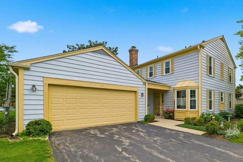 Photo of 1 The Court of Harbinger Falls, Northbrook, IL 60062 (MLS # 12735693)