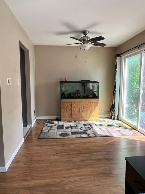 Tiny photo for 617 Westwood Court, Wheeling, IL 60090 (MLS # 12442125)