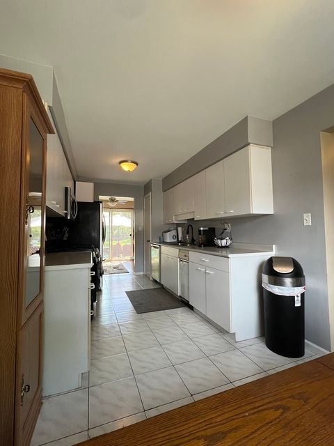 Tiny photo for 617 Westwood Court, Wheeling, IL 60090 (MLS # 12442125)