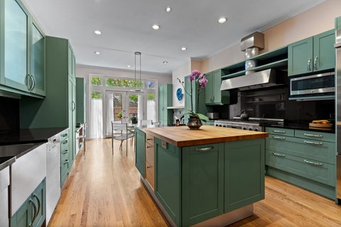 Tiny photo for 2024 N Orleans Street, Chicago, IL 60614 (MLS # 12667063)